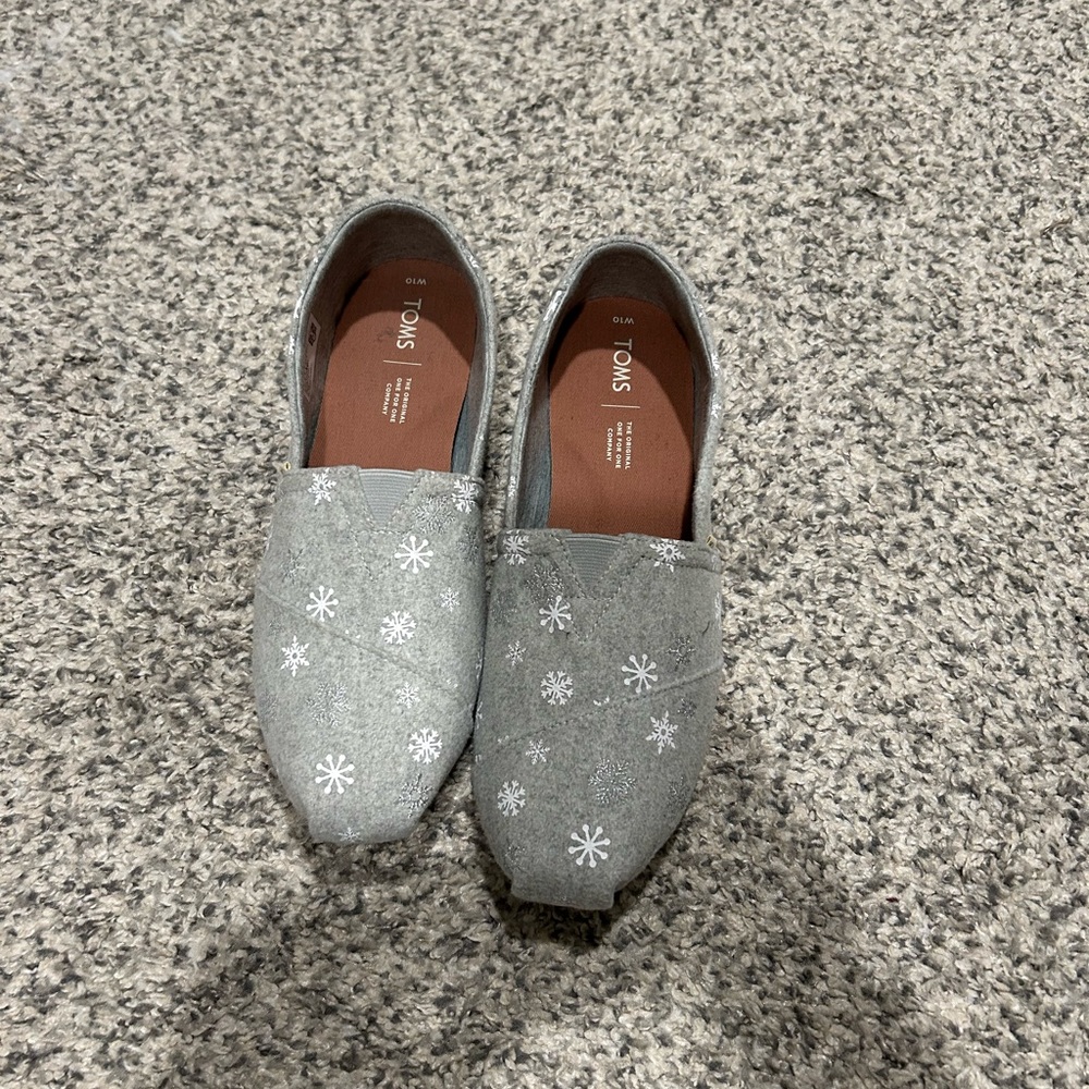 TOMS Limited Edition Women's Snowflake Slip-On Shoes